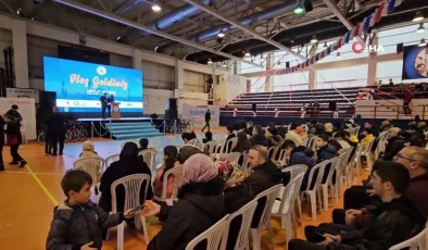 Kağıthane’de camiye giden çocuklara bin bisiklet hediye edildi