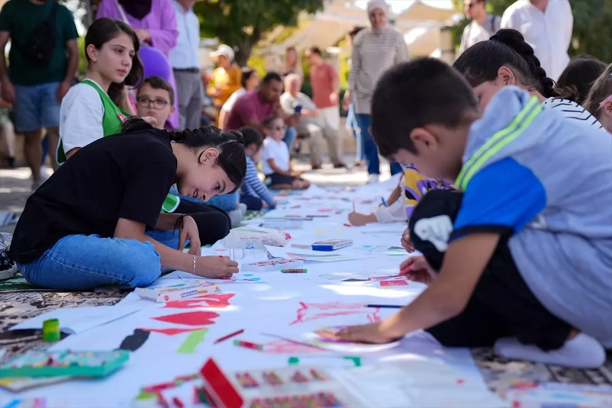 İzmir’de Filistinli Çocuklar İçin Etkinlik