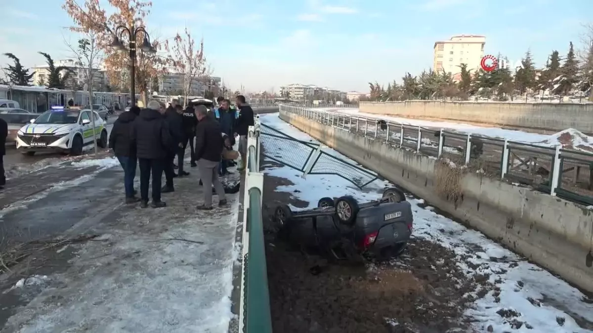 Malatya’da Otomobil Sulama Kanalına Uçtu